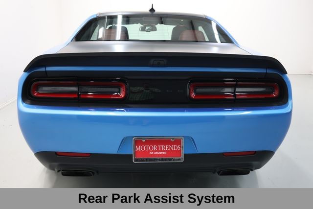Dodge Challenger Vehicle Full-screen Gallery Image 33