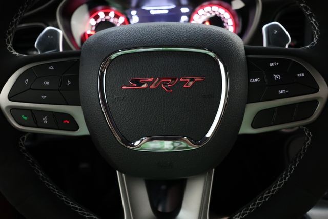 Dodge Challenger Vehicle Full-screen Gallery Image 82