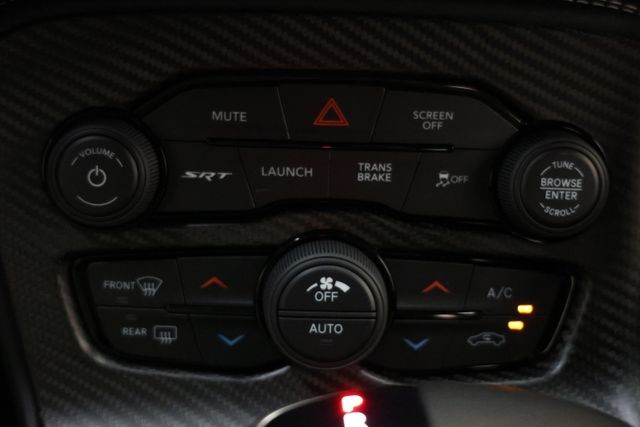 Dodge Challenger Vehicle Full-screen Gallery Image 86