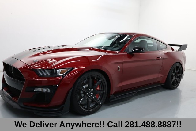 Ford Mustang Vehicle Full-screen Gallery Image 03