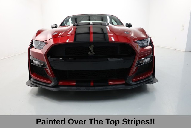 Ford Mustang Vehicle Full-screen Gallery Image 06