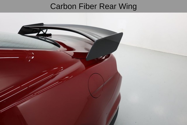 Ford Mustang Vehicle Full-screen Gallery Image 18