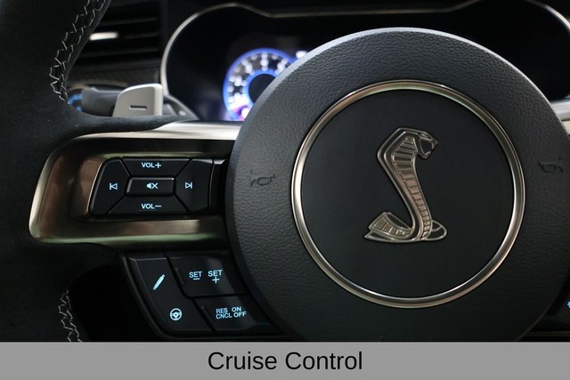 Ford Mustang Vehicle Full-screen Gallery Image 43