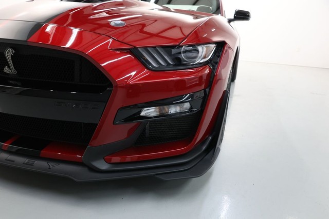 Ford Mustang Vehicle Full-screen Gallery Image 58
