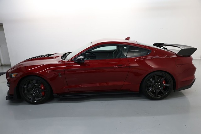 Ford Mustang Vehicle Full-screen Gallery Image 63