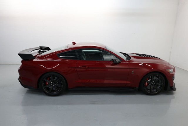 Ford Mustang Vehicle Full-screen Gallery Image 65