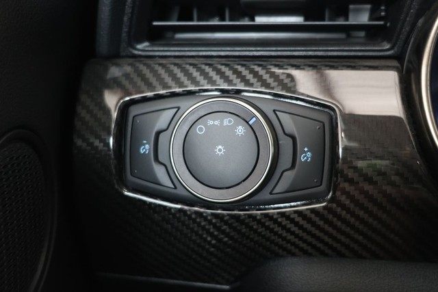 Ford Mustang Vehicle Full-screen Gallery Image 79