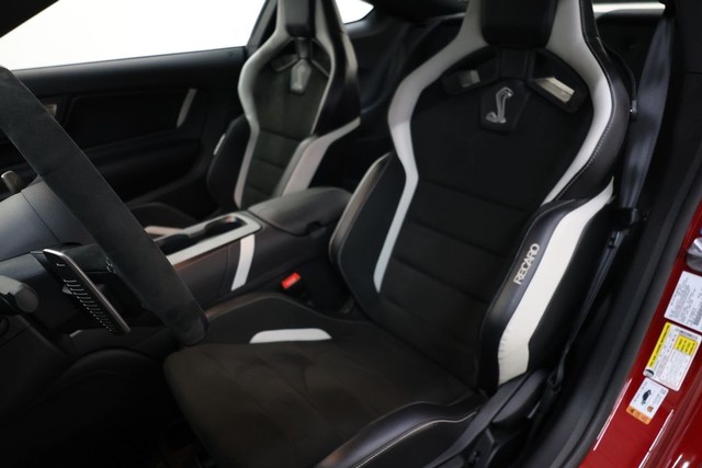 Ford Mustang Vehicle Full-screen Gallery Image 83
