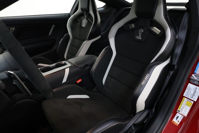 Ford Mustang Vehicle Full-screen Gallery Image 84
