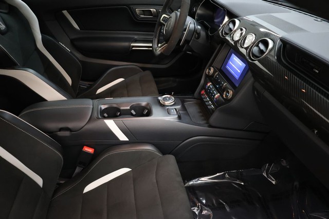 Ford Mustang Vehicle Full-screen Gallery Image 88