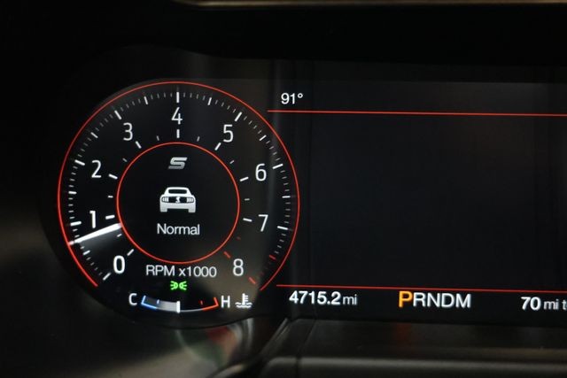 Ford Mustang Vehicle Full-screen Gallery Image 104