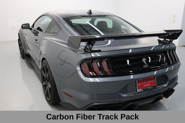 Ford Mustang Vehicle Full-screen Gallery Image 13