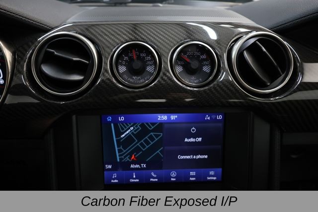Ford Mustang Vehicle Full-screen Gallery Image 19