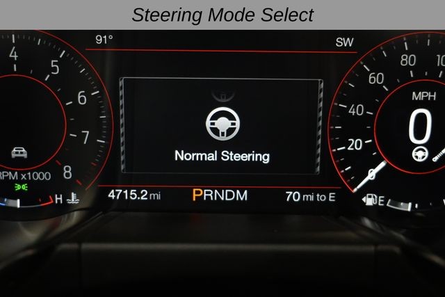 Ford Mustang Vehicle Full-screen Gallery Image 30