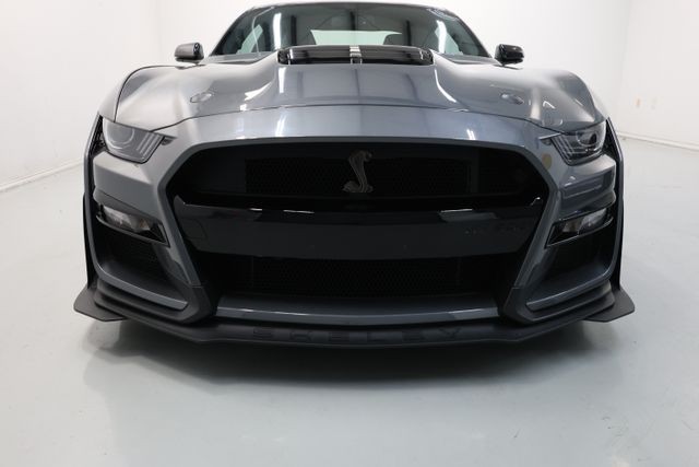 Ford Mustang Vehicle Full-screen Gallery Image 61