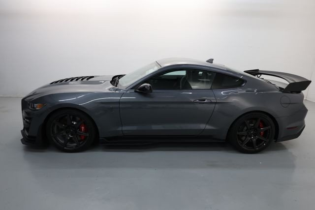 Ford Mustang Vehicle Full-screen Gallery Image 62