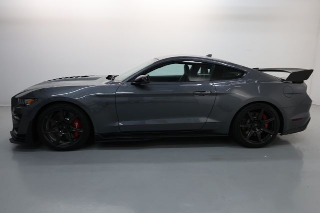 Ford Mustang Vehicle Full-screen Gallery Image 63
