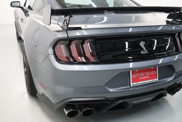 Ford Mustang Vehicle Full-screen Gallery Image 72