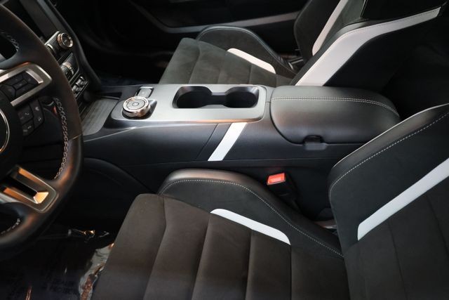 Ford Mustang Vehicle Full-screen Gallery Image 79