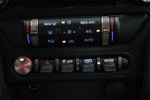 Ford Mustang Vehicle Full-screen Gallery Image 94
