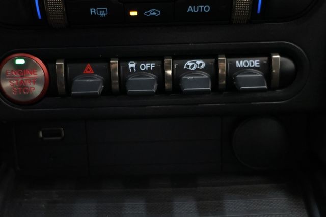 Ford Mustang Vehicle Full-screen Gallery Image 95