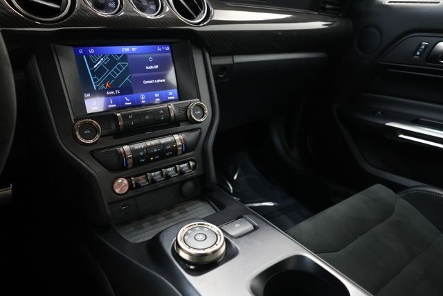 Ford Mustang Vehicle Full-screen Gallery Image 97