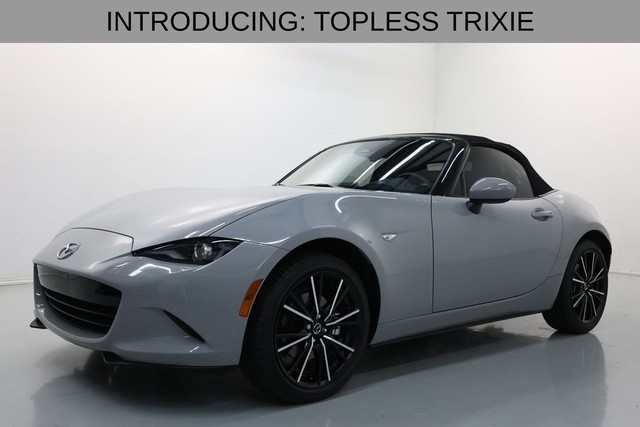 Mazda MX-5 Miata Vehicle Full-screen Gallery Image 02