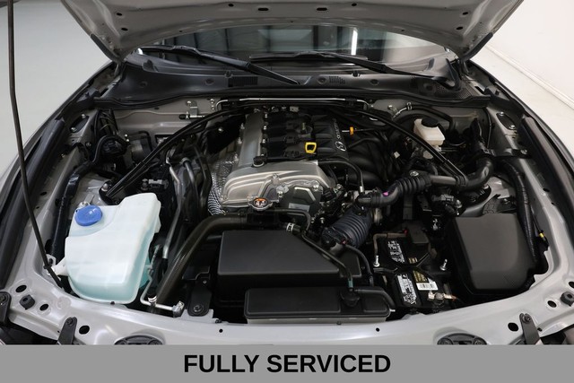 Mazda MX-5 Miata Vehicle Full-screen Gallery Image 07