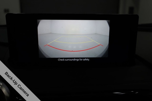 Mazda MX-5 Miata Vehicle Full-screen Gallery Image 17
