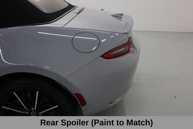 Mazda MX-5 Miata Vehicle Full-screen Gallery Image 34