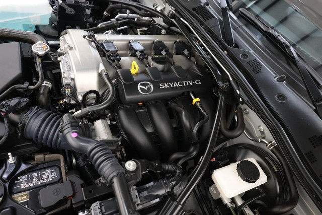 Mazda MX-5 Miata Vehicle Full-screen Gallery Image 78