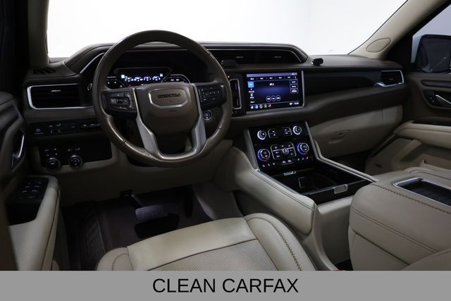 GMC Yukon Vehicle Full-screen Gallery Image 12