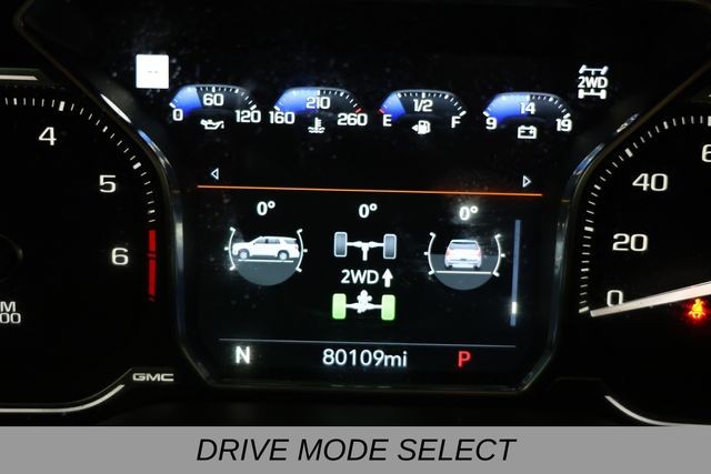 GMC Yukon Vehicle Full-screen Gallery Image 34