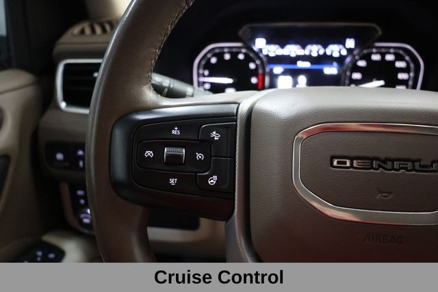 GMC Yukon Vehicle Full-screen Gallery Image 46