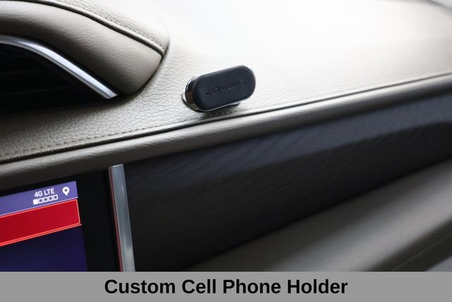 GMC Yukon Vehicle Full-screen Gallery Image 48
