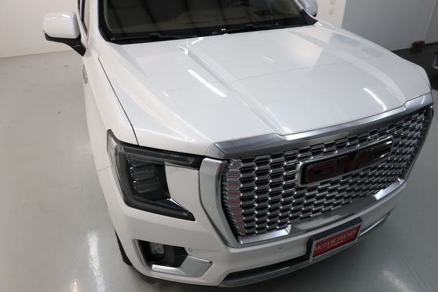 GMC Yukon Vehicle Full-screen Gallery Image 59