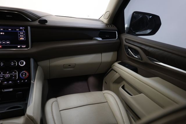 GMC Yukon Vehicle Full-screen Gallery Image 79