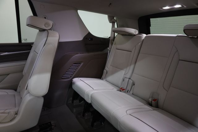 GMC Yukon Vehicle Full-screen Gallery Image 86