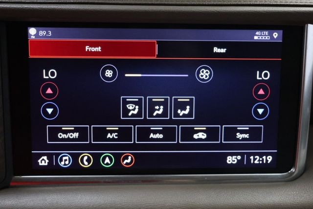 GMC Yukon Vehicle Full-screen Gallery Image 98