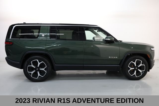 Rivian R1S Vehicle Full-screen Gallery Image 04
