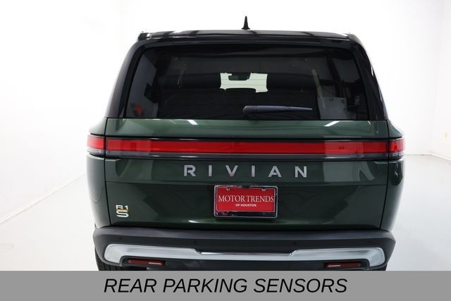 Rivian R1S Vehicle Full-screen Gallery Image 26