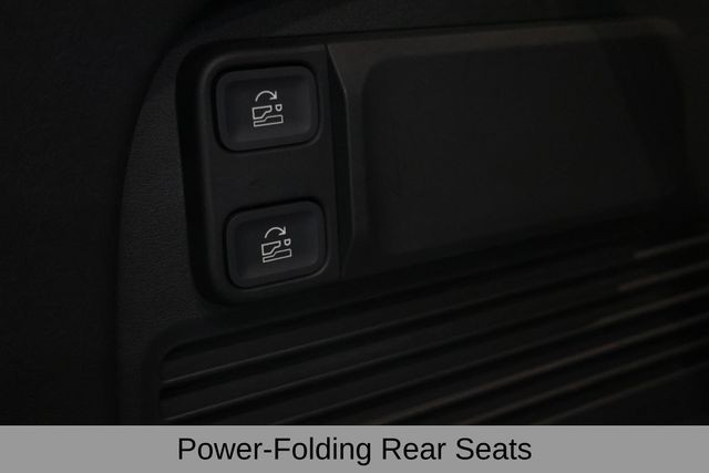 Rivian R1S Vehicle Full-screen Gallery Image 34