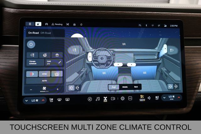 Rivian R1S Vehicle Full-screen Gallery Image 37