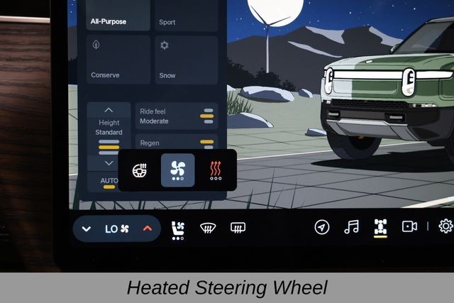 Rivian R1S Vehicle Full-screen Gallery Image 39
