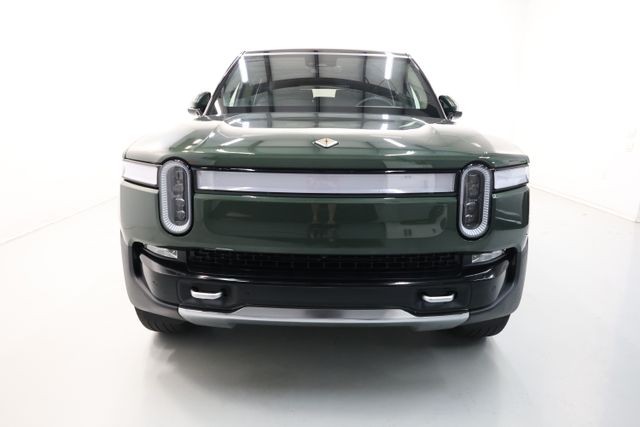 Rivian R1S Vehicle Full-screen Gallery Image 59