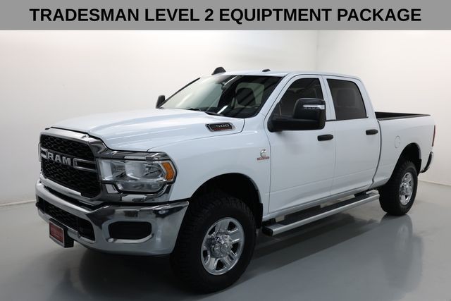 Ram 2500 Vehicle Full-screen Gallery Image 13