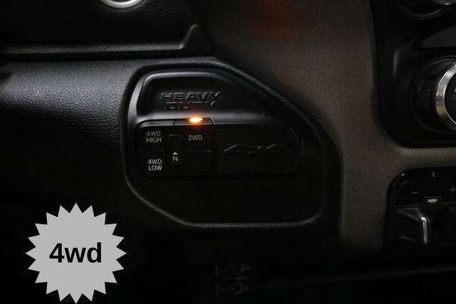 Ram 2500 Vehicle Full-screen Gallery Image 22