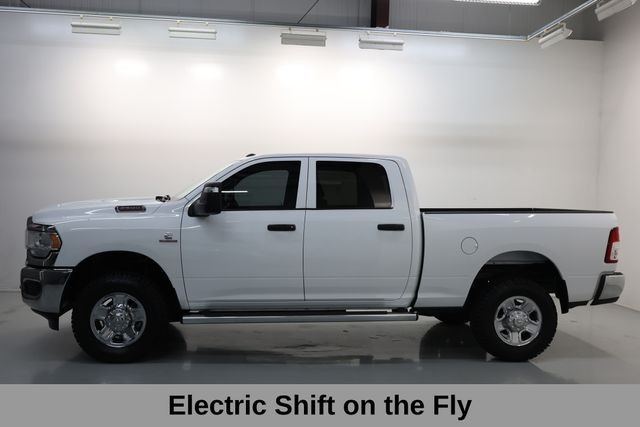 Ram 2500 Vehicle Full-screen Gallery Image 23