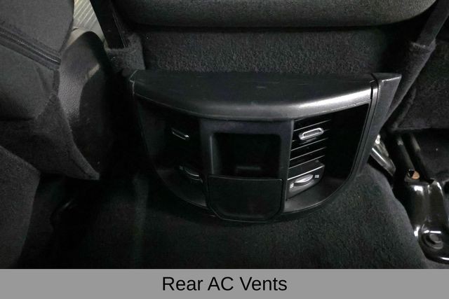 Ram 2500 Vehicle Full-screen Gallery Image 29