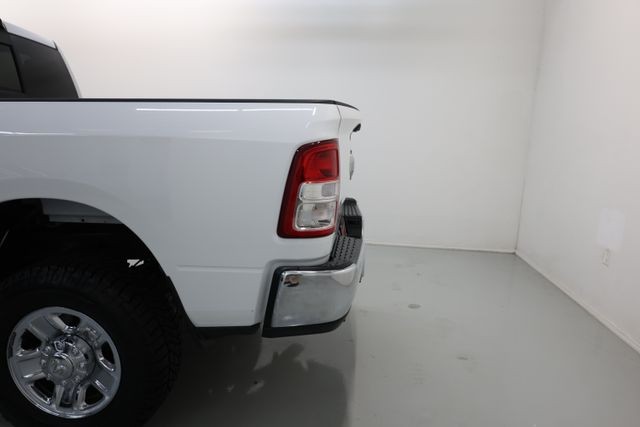 Ram 2500 Vehicle Full-screen Gallery Image 51